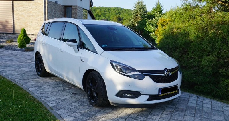 Opel Zafira cena 81000 przebieg: 87830, rok produkcji 2017 z Lębork małe 154